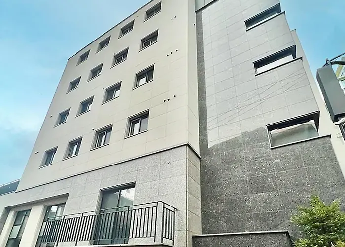 Hongdae Designer House With Large Beam Projector 別墅