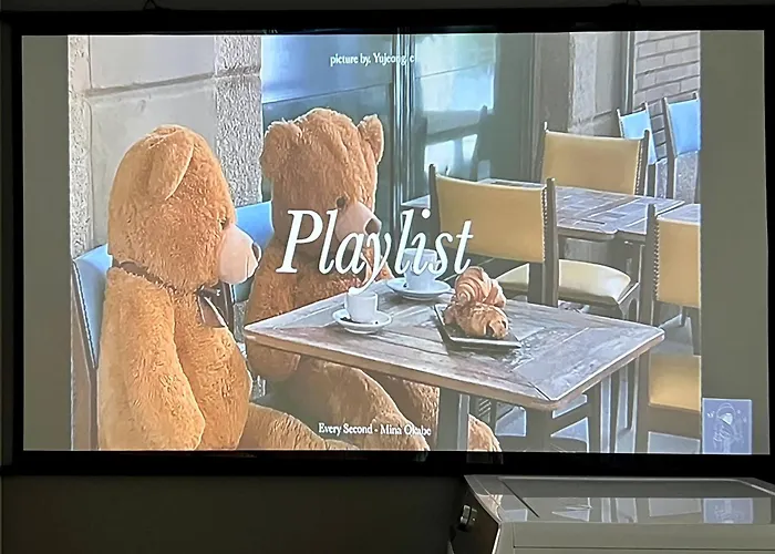 Hongdae Designer House With Large Beam Projector *