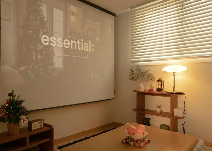 Hongdae Designer House With Large Beam Projector 別墅